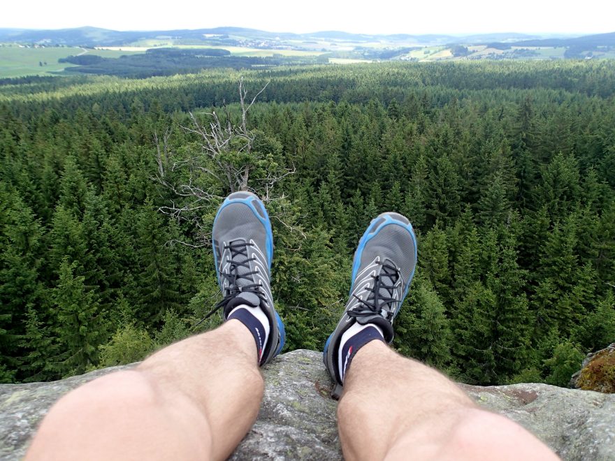 Běhání kolem Žˇádrských vrchů vám sem tam zpestří nějaká vyhlídka