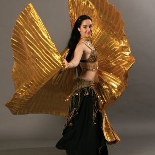 Tanec s křídly bohyně Isis