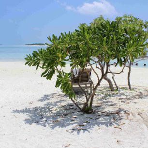 Na Maledivách se nemusíte jen povalovat na plážích