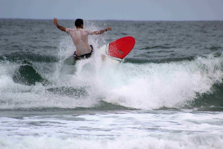 Surfování na Maledivách