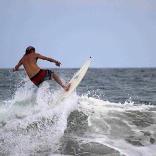 Surfing na Maledivách