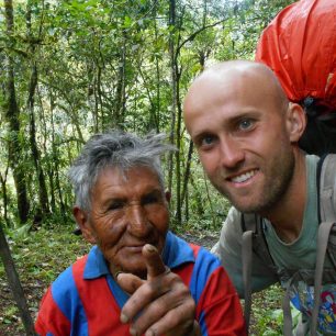 Bolívie, trek El Choro - když dáš někomu v džungli kousek sušenky, hned si rozumíte lépe