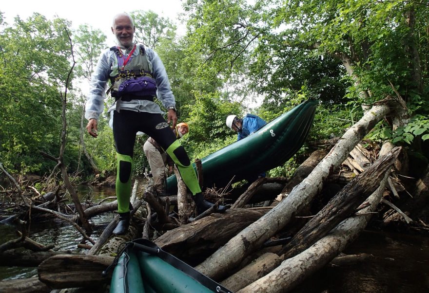 Překážky na vodě