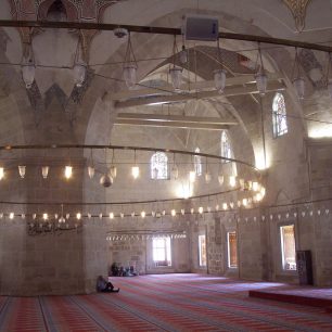 Interiér mešity v Edirne
