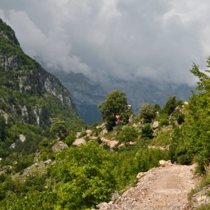 Theth - počasí se v horách dokáže změnit z minuty na minutu.