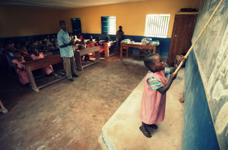 Škola v Guineji