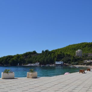 Promenáda v Himaře. 