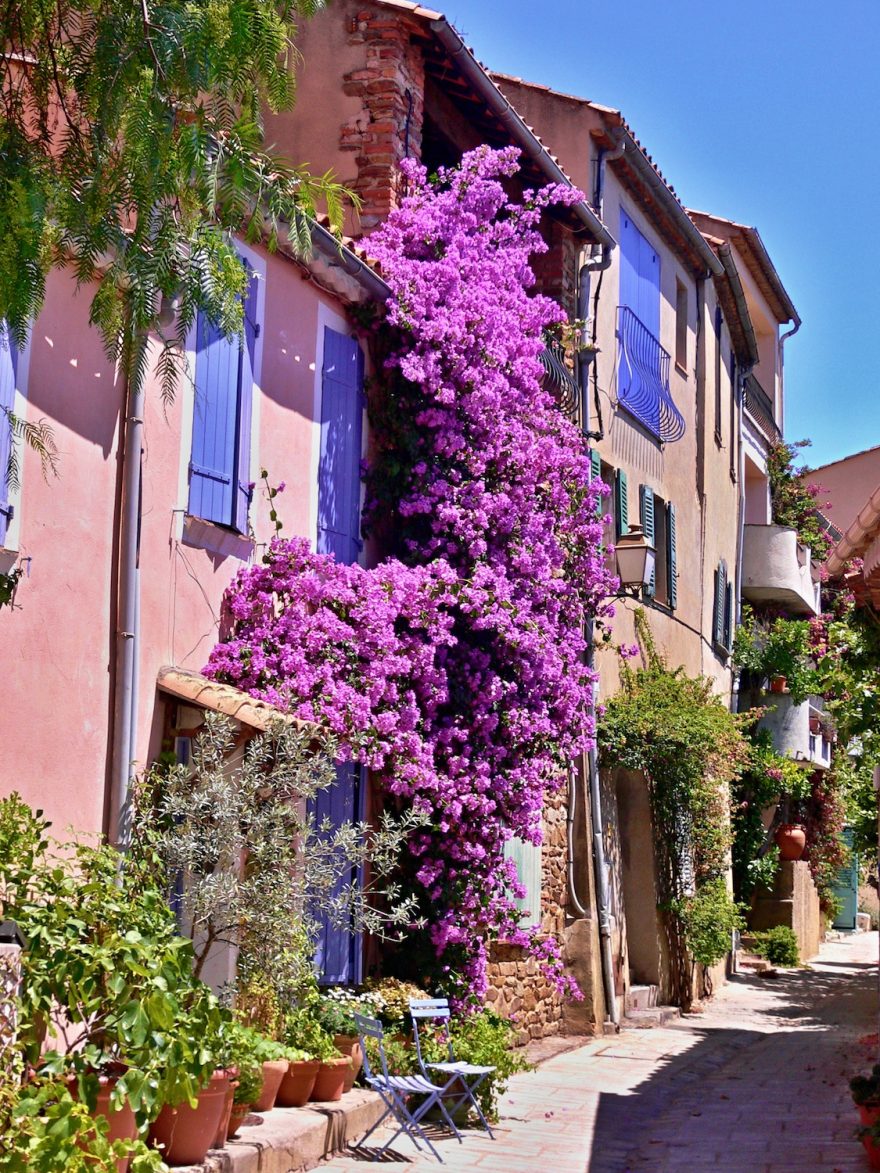 Typická ulička v Provence