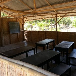 Základní škola v Petiwungu