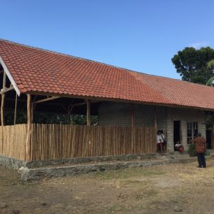 Základní škola v Petiwungu