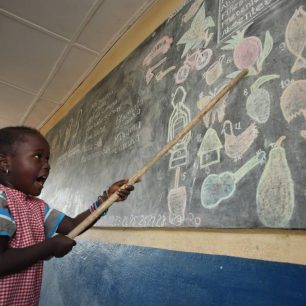 Úředním jazykem je francouzština