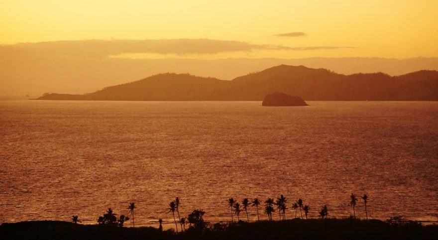 Tropický ráj s krásnými plážemi, palmami a úžasným podmořským životem. I to je Fidži…