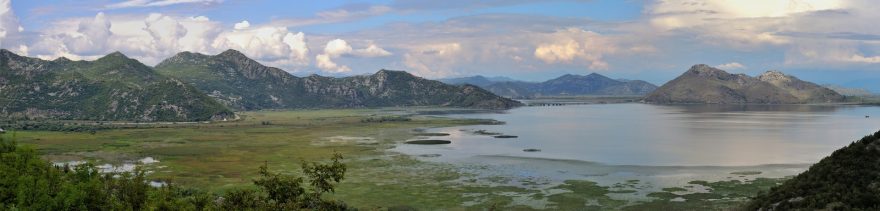 Pohled na Skadarské jezero, Černá Hora 