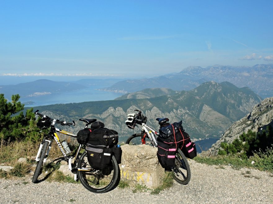Přestávka po cestě do národního parku Lovčen, Černá Hora