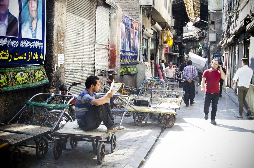 Unavený den, Teherán, Írán