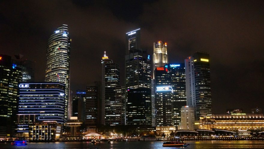 Singapur je nejzajímavější v noci, kdy se v Marina Bay konají nejrůznější představení pro kolemjdoucí