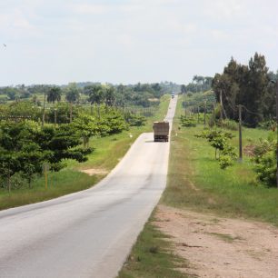 I na cestách mezi městy je co obdivovat, Kuba