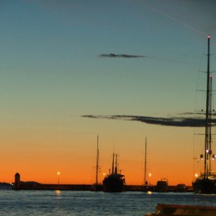 Západ slunce nad mořem, Zadar, Chorvatsko