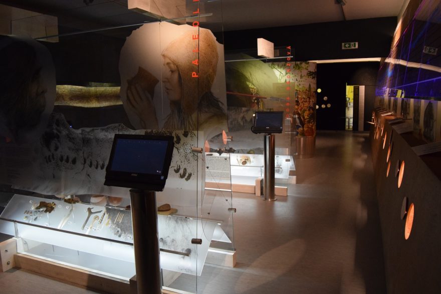 Moderně vybavená expozice, Moravský kras