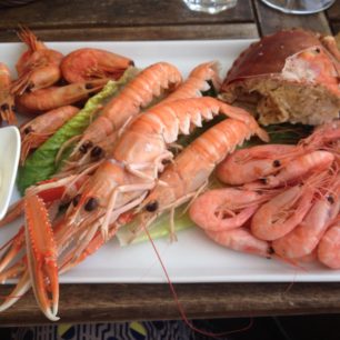 Talíř plný mořských plodů ze Severního moře, Švédsko