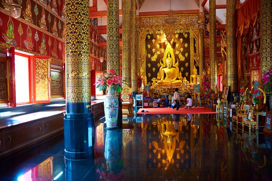 V Thajsku se nachází na 30 000 watů.