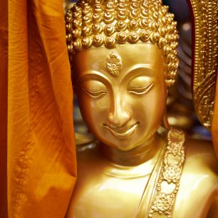 Buddha zářící novotou. Thajsko