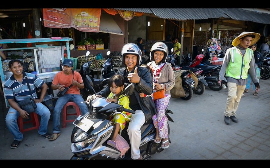 Rodina na cestách, Bali, Indonésie, foto: Johan Orlitz