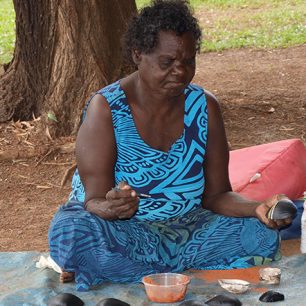 Domorodá umělkyně, Bathurst, Austrálie