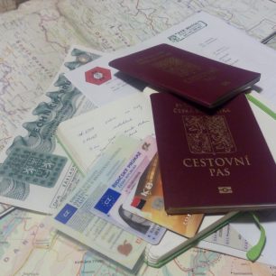 Pasů je na cestu potřeba několik