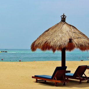 Pláž Nusa Dua, Bali, Indonésie