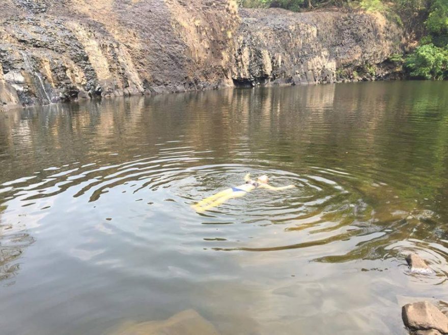 Koupání v pralese, Kambodža