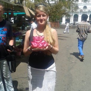 Lotosové květy pro Buddhu, Kandy, Srí Lanka