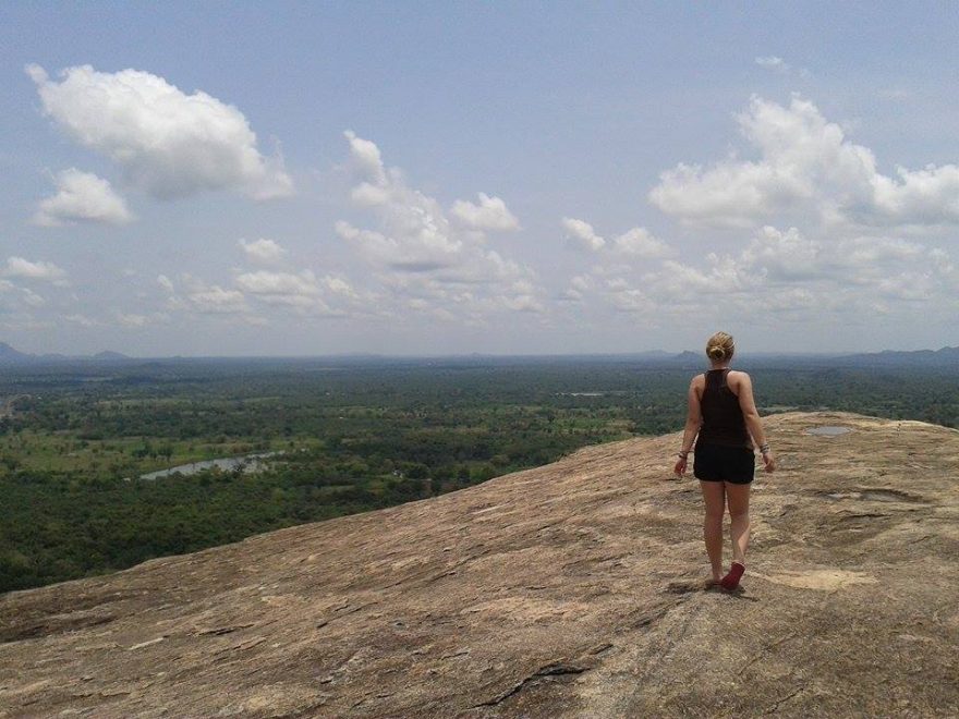 Na vrcholku světa! skála Pidurangala, Srí Lanka