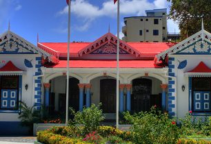 Malé velké maledivské Male