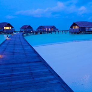 Luxusní turistický resort, Maledivy