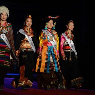 Přehlídka v krojích, Miss Tibet 2016