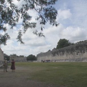 Hřiště v Chichén Itzá, Mexiko