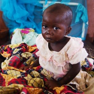 Děvčátko v nemocnici, Burundi