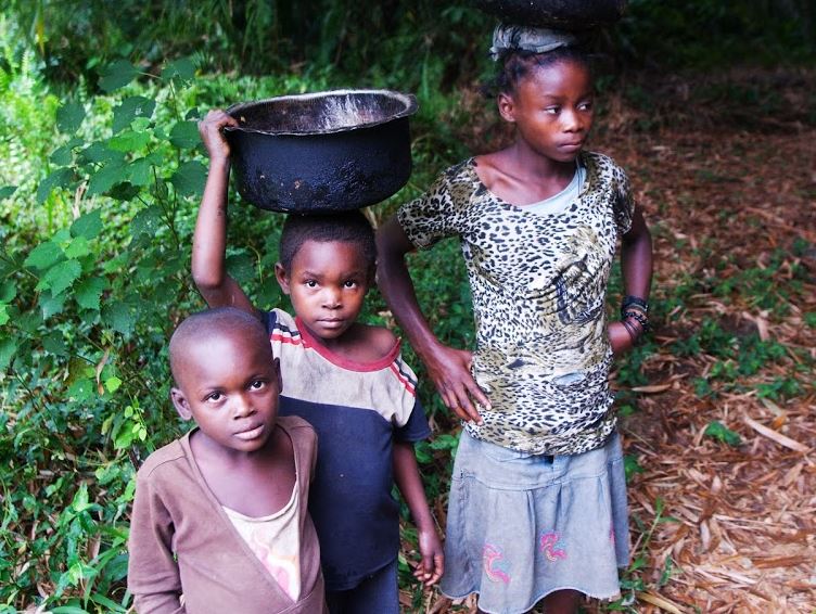 Místní děti, Burundi