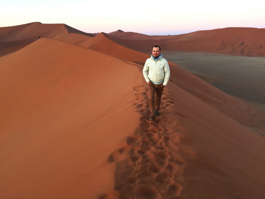 Červené duny v Namibijské poušti, Namibie, Afrika
