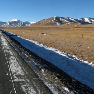 Zimní pohoří Amňe Mačhen, Tibet