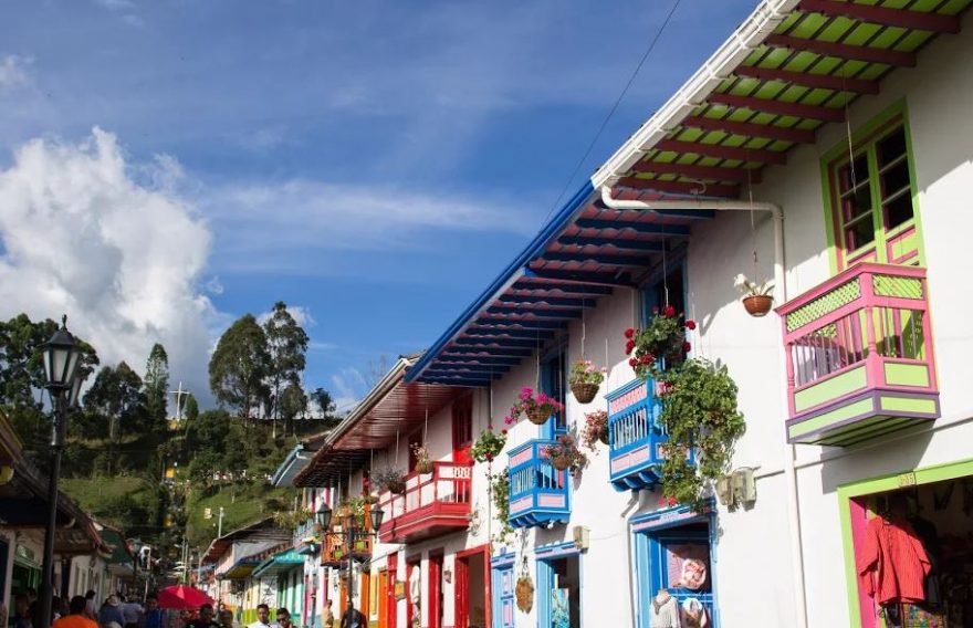 Barevné balkóny v Salentu, Kolumbie