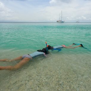 Pokud umí děti dobře plavat, šnorchlování se jim bude líbit, Karibik