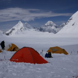 Výškové tábory po cestě na vrchol, Pik Komunisma, Tádžikistán