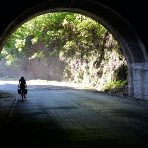 Na cestě po Salvadoru, Střední Amerika