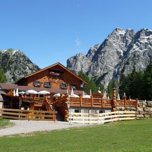 Typický tyrolský obrázek, Tyrolsko, Rakousko