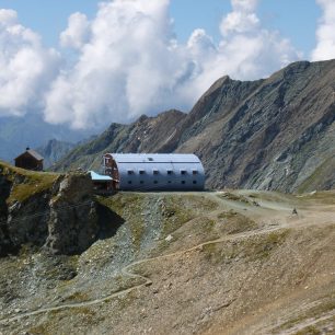 Nově zrekonstruovaná Stüdlhütte, Tyrolsko, Rakousko