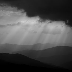 Slunce mezi mraky, Ukrajina