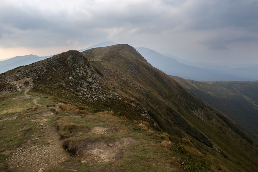 Výhledy z Hoverly, Ukrajina