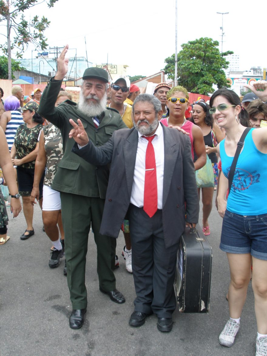 Dvojník bývalého prezidenta Luly da Silvy s kamarádem z Kuby, Recife, Brazílie